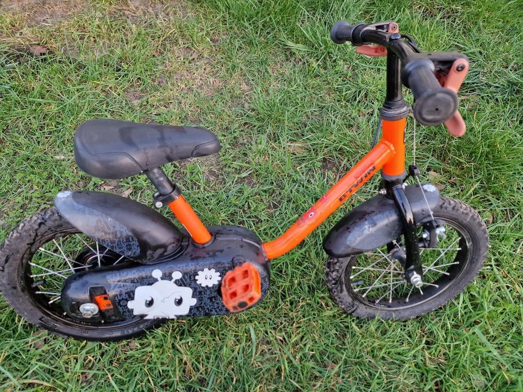 Jongensfiets B-twin 14", Fietsen en Brommers, Ophalen, B-twin, Gebruikt, 14 inch of minder