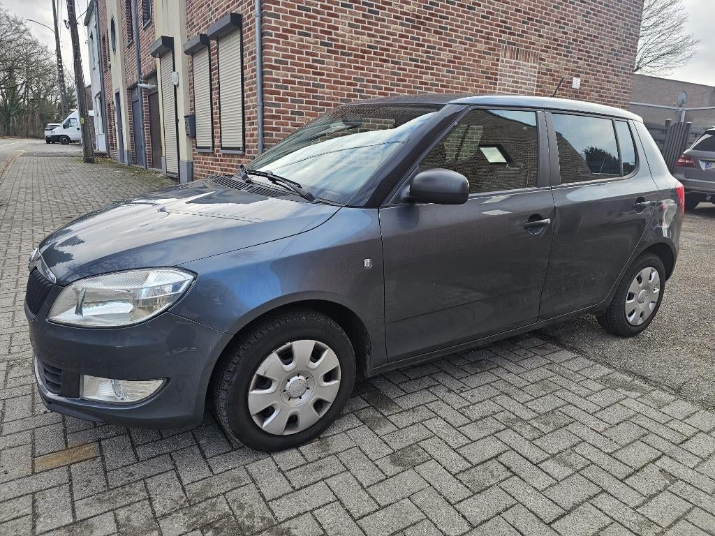 Skoda 1.2i Benzine(Bouw2014/115.000km)Blanco Gekeurd, Autos, 1197 cm³, Achat, Entreprise, Boîte manuelle