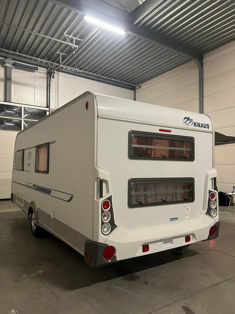 Lits superposés Caravan Knaus, Caravanes & Camping, Caravanes, Particulier, jusqu'à 6, 1000 - 1250 kg, Siège standard, Knaus, Grand lit