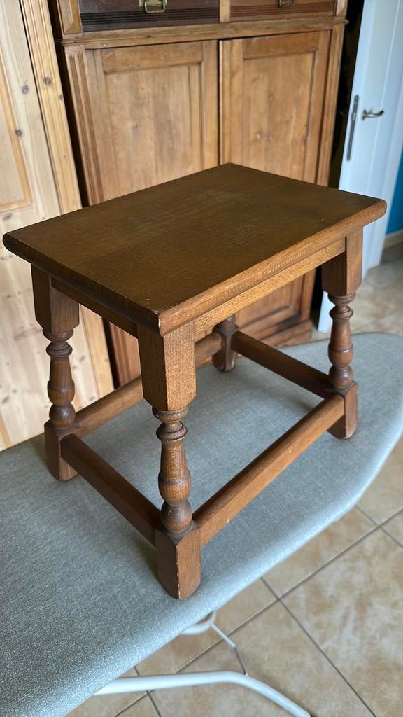 Petite table d’appoint, Enlèvement