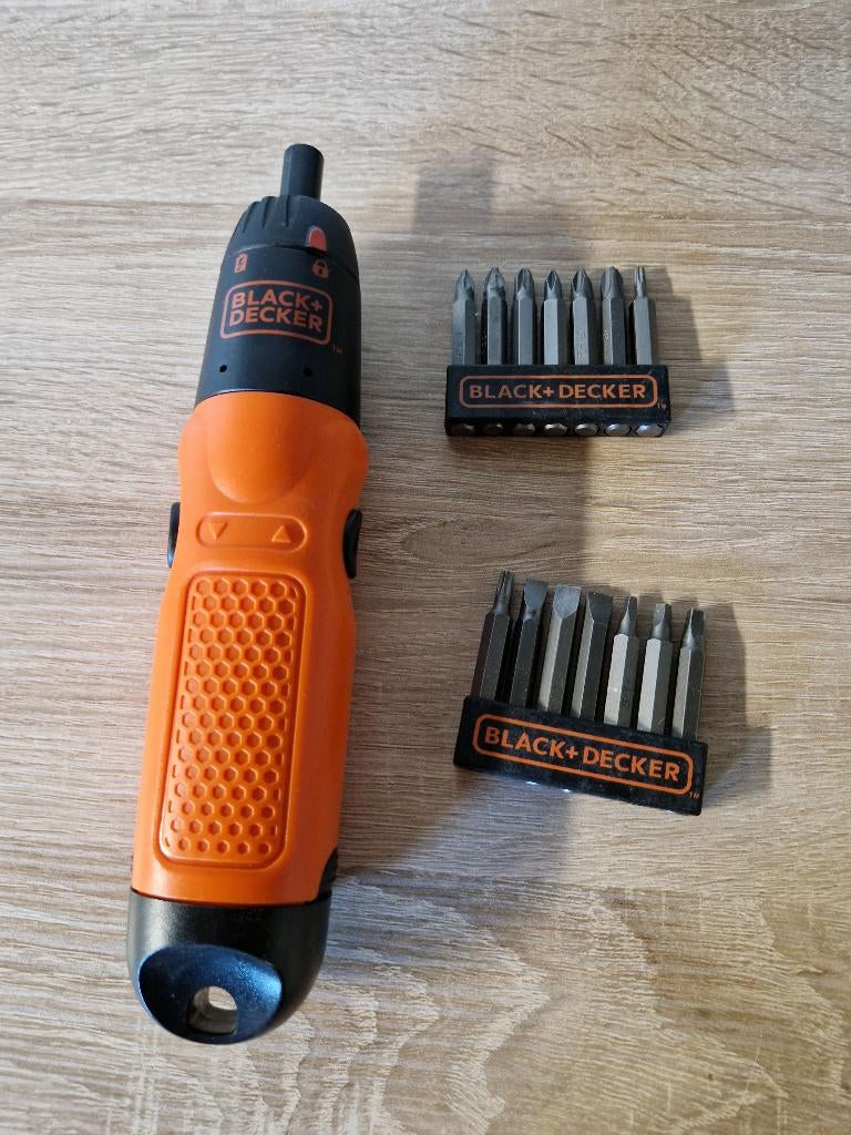 Tournevis électrique Black & Decker avec embouts neuf, Enlèvement, Neuf