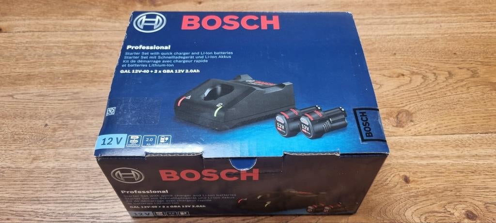 Bosch accu Professional snel lader set
2x gba 12v, Bricolage & Construction, Enlèvement
