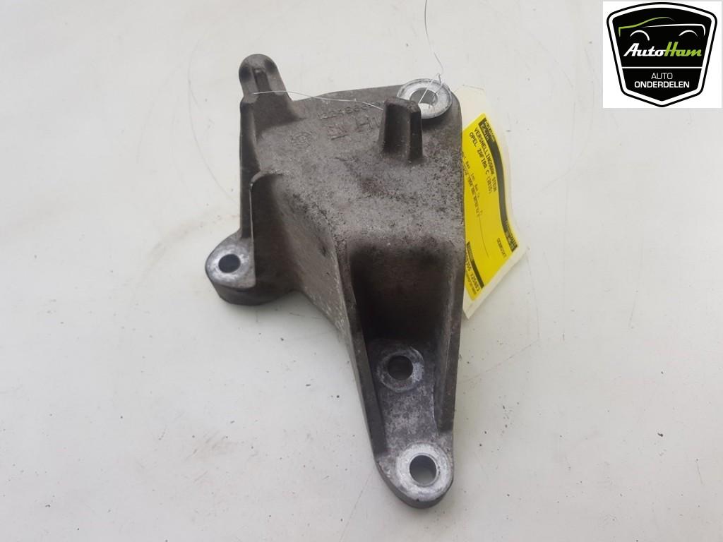SUPPORT BOITE DE VITESSES Zafira Tourer (P12) (|13248665|), Utilisé, Opel