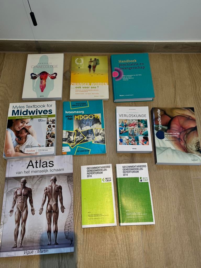 Vroedkunde boeken, Boeken, Ophalen, Zo goed als nieuw