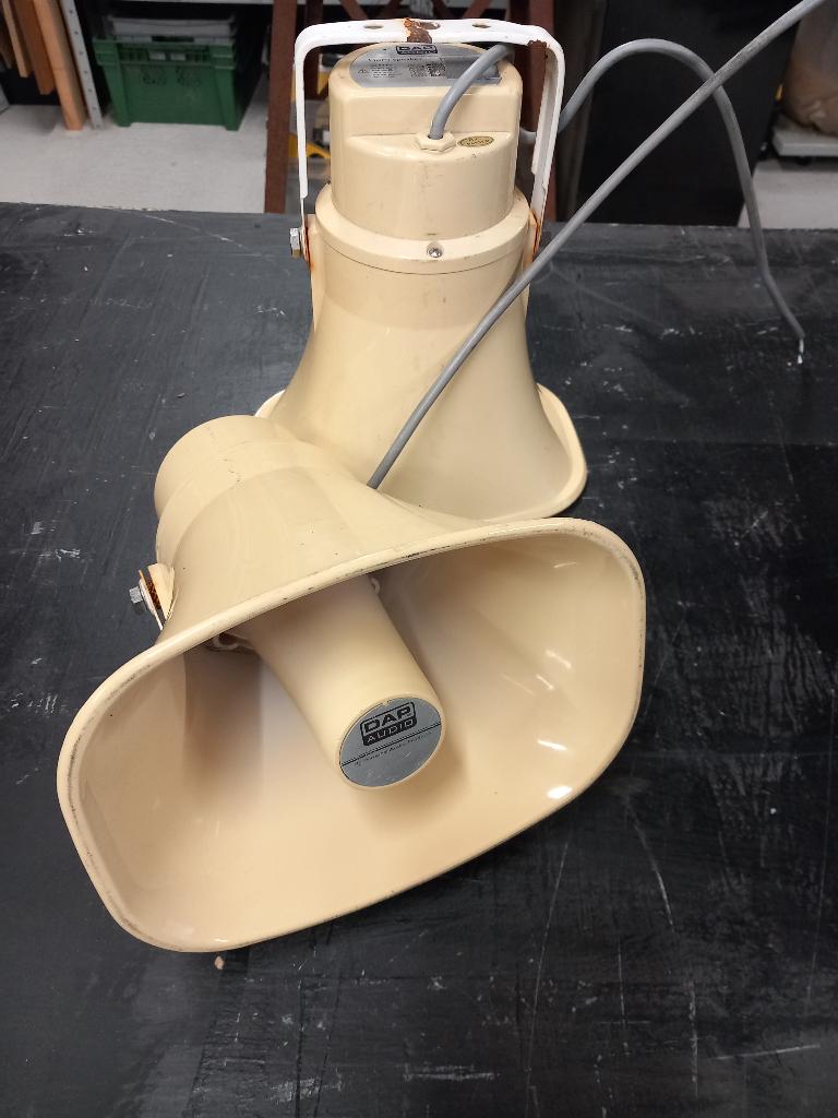 haut parleur 100V DAP HS-15S, TV, Hi-fi & Vidéo, Enceintes, Autres marques, Moins de 60 watts, Enlèvement ou Envoi, Utilisé