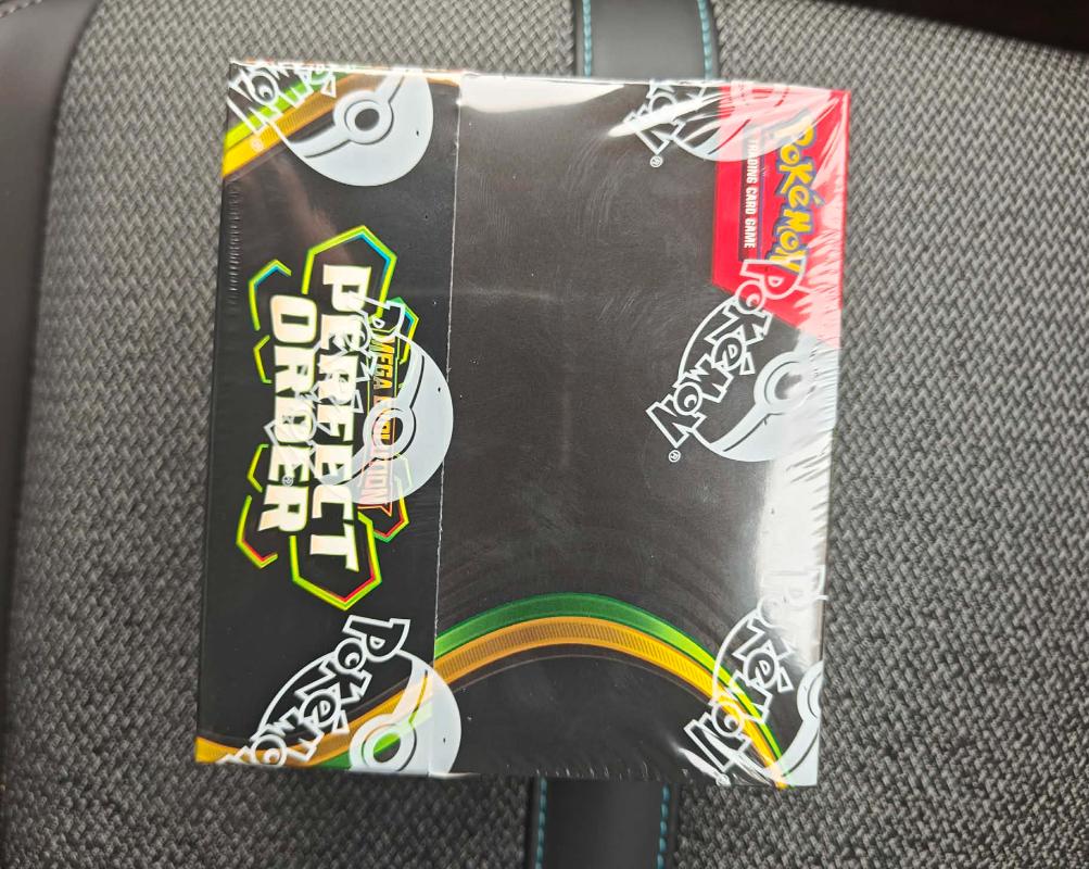 Boosterb. - PERF ORDER - PIN collection asc heroes - Sealed, Ophalen of Verzenden, Nieuw, Boosterbox, Foil