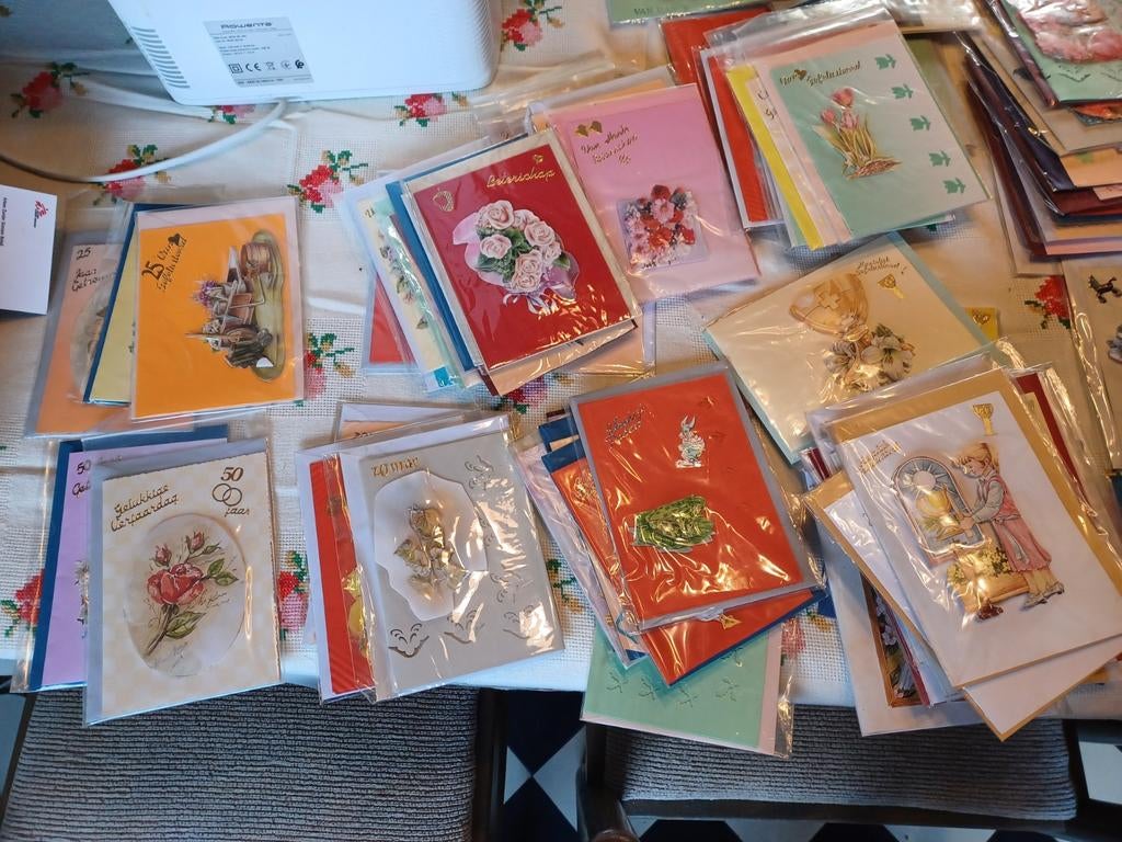 125 zelfgemaakte wenskaarten met enveloppe, Ophalen of Verzenden