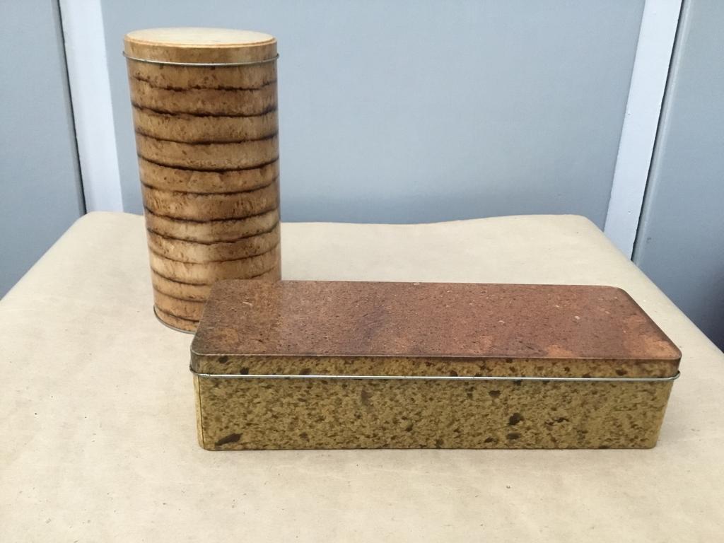 Deux boîtes de rangement pour biscuits et pain d'épices, Enlèvement ou Envoi, Comme neuf