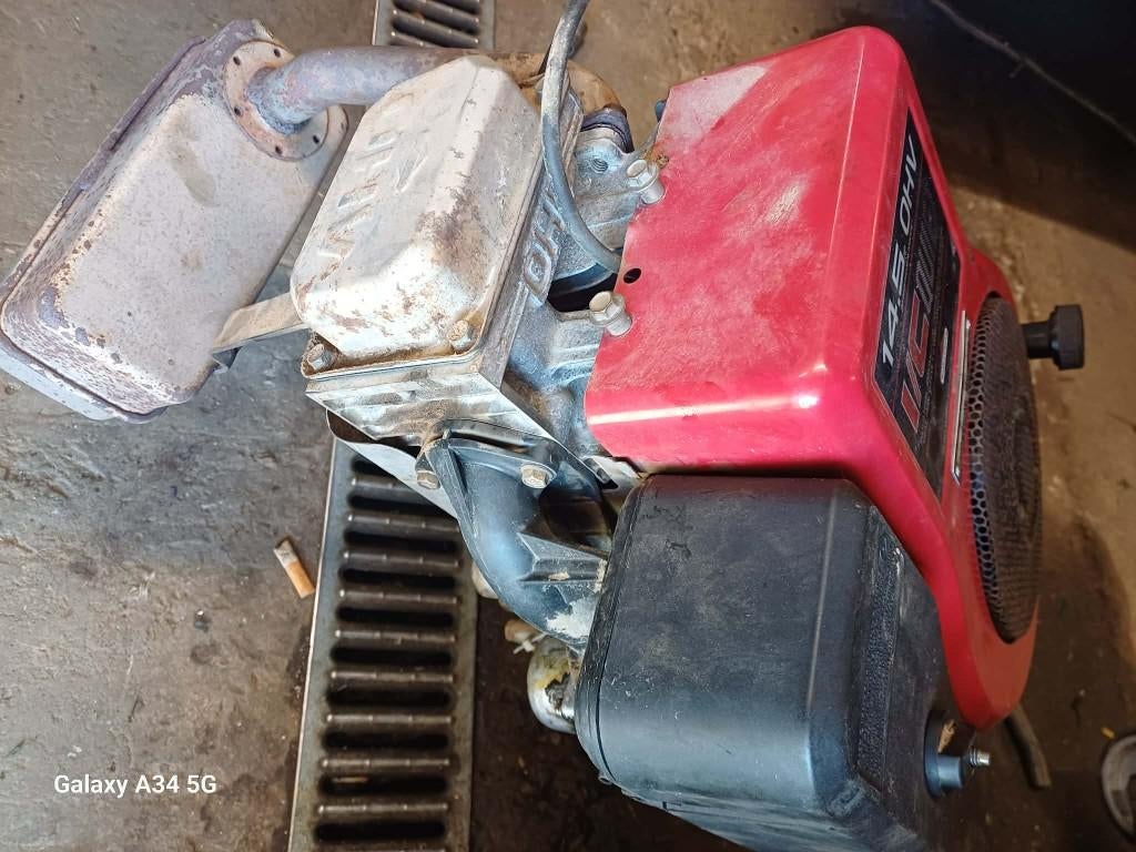 Moteur tracteur tondeuse pour pièces ou bricoleur, Enlèvement, Utilisé, Bac de ramassage