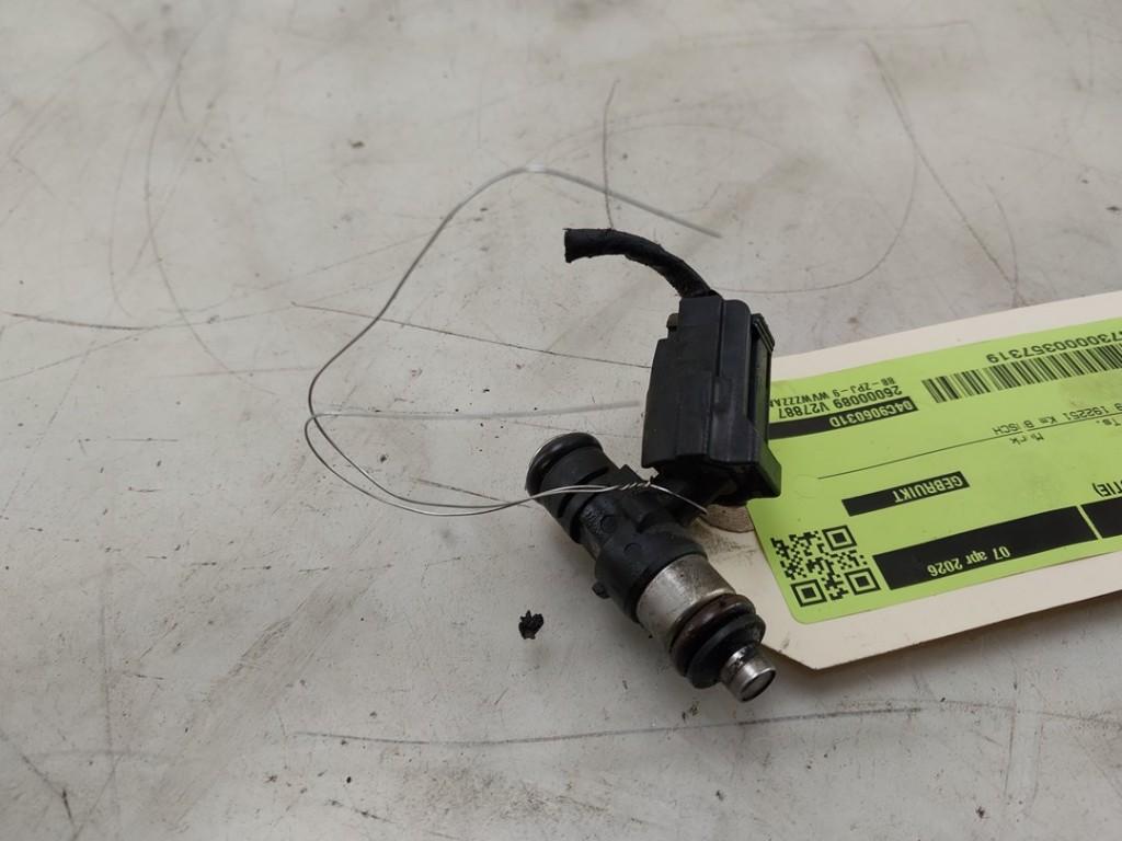 INJECTEUR Volkswagen Up! (121) (|04C906031D|), Autos : Pièces & Accessoires, Robert Bosch AG, Volkswagen, Utilisé, Robert-Bosch-Allee 1
74232  Abstatt, DE