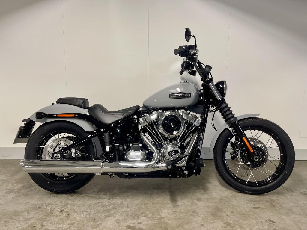 Harley-Davidson SOFTAIL FXBB STREET BOB (bj 2025), Motoren, Motoren | Harley-Davidson, Via Galileo Galilei 1
30033   Noale, Aprilia