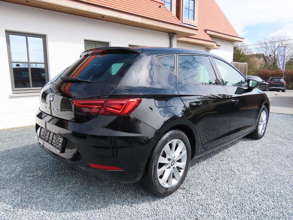 SEAT Leon Leon 1.0 TSI Move! Ultimate OPF (bj 2020), Gebruikt, Euro 6, 4 cilinders, Zwart