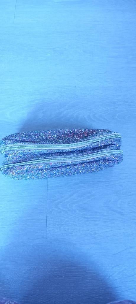 Pennenzak met glitter, Diversen, Ophalen, Zo goed als nieuw