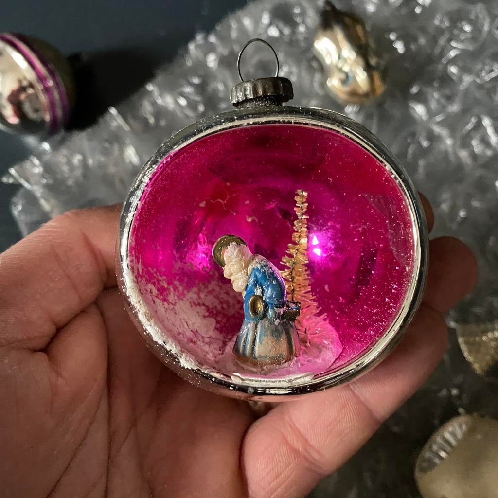 Oude kerstbal diorama, Diversen, Kerst, Ophalen of Verzenden