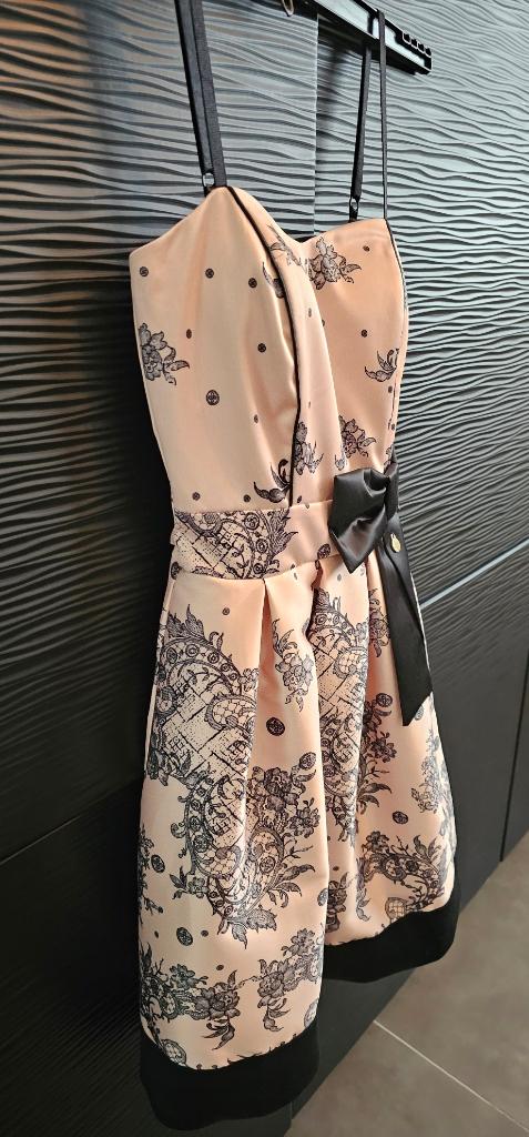 Nieuw Cocktailjurkje -> XS, Ophalen, Nieuw, Cocktailjurk, Roze