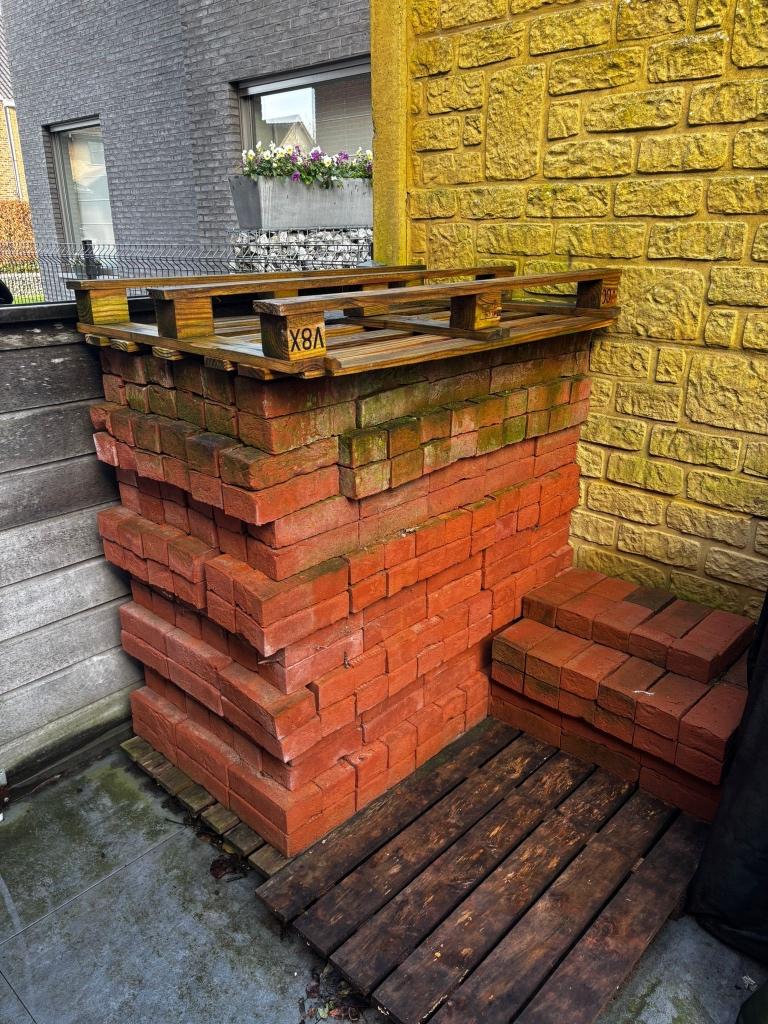 Gevelstenen, Doe-het-zelf en Bouw, Ophalen, Zo goed als nieuw, Overige typen