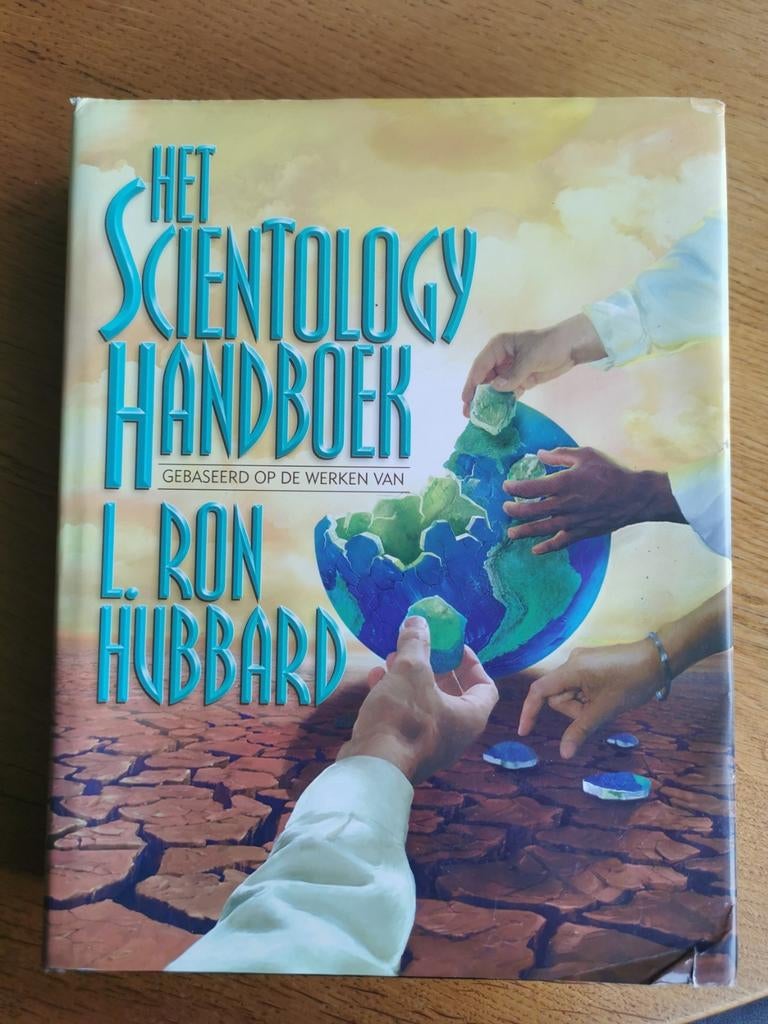 L. Ron Hubbard Het scientology Handboek, Ophalen of Verzenden, Gelezen