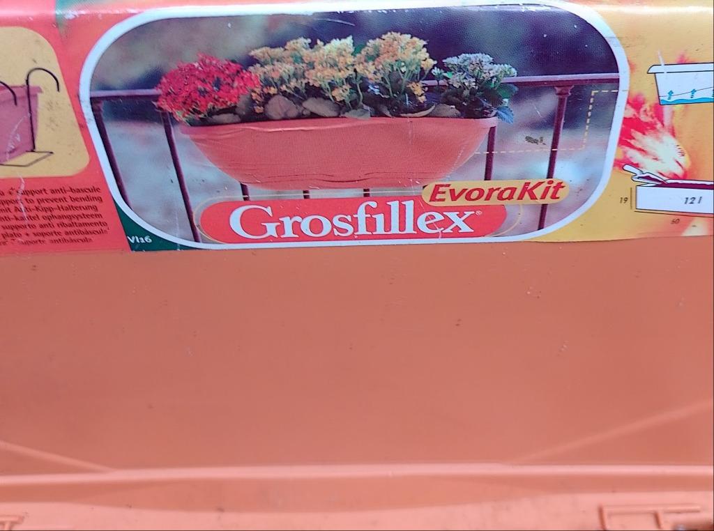 3 hang bloembakken, Tuin en Terras, Kunststof, Minder dan 60 cm, Ophalen of Verzenden, Zo goed als nieuw