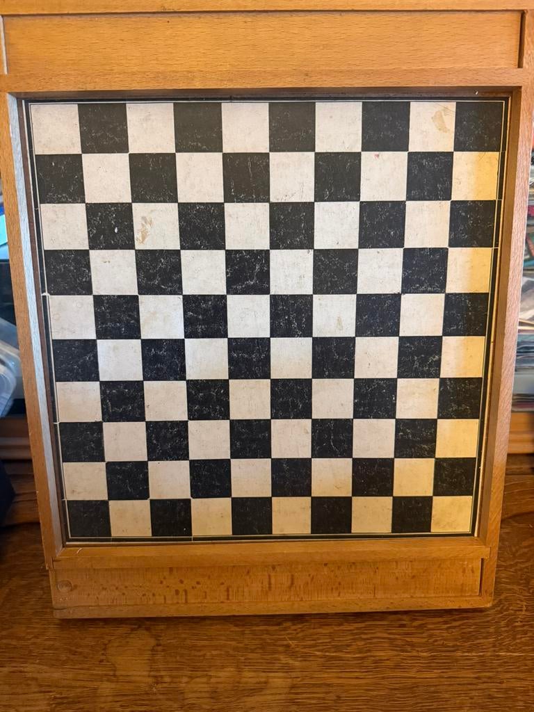 Dambord, Drie of vier spelers, Ophalen of Verzenden, Zo goed als nieuw