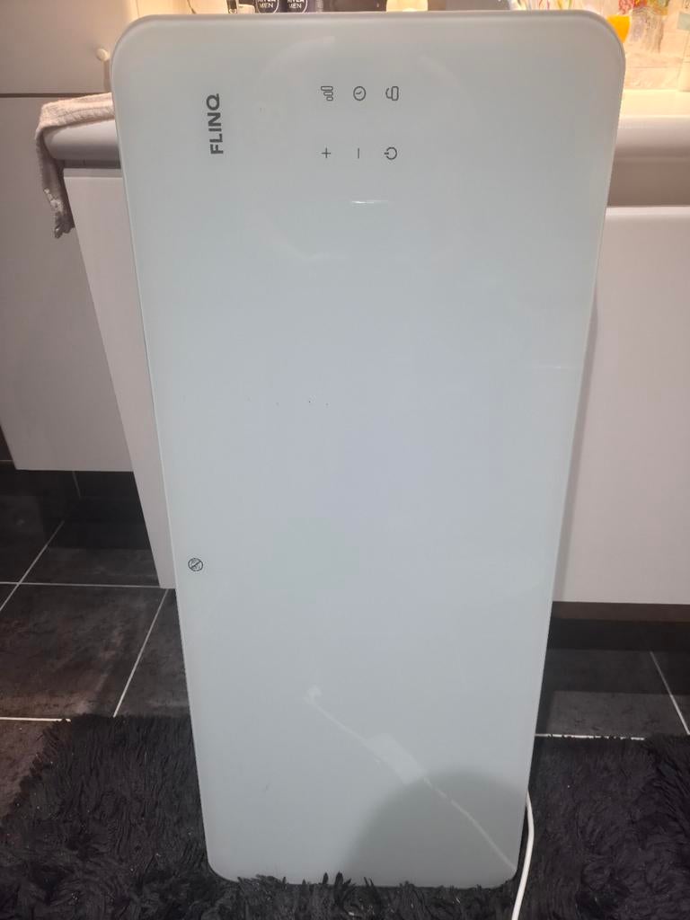Paneelverwarming - Flinq Smart Panel Heater, Doe-het-zelf en Bouw, Verwarming en Radiatoren, Zo goed als nieuw, Overige typen
