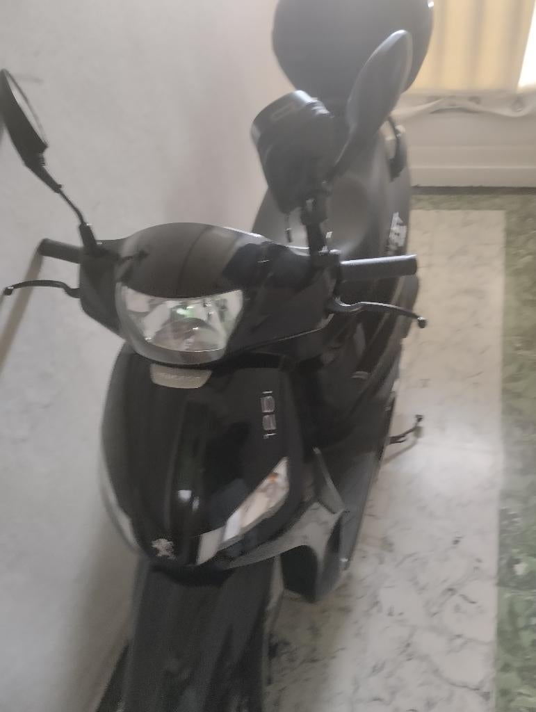 Peugeot Tweet 125 i, Ophalen