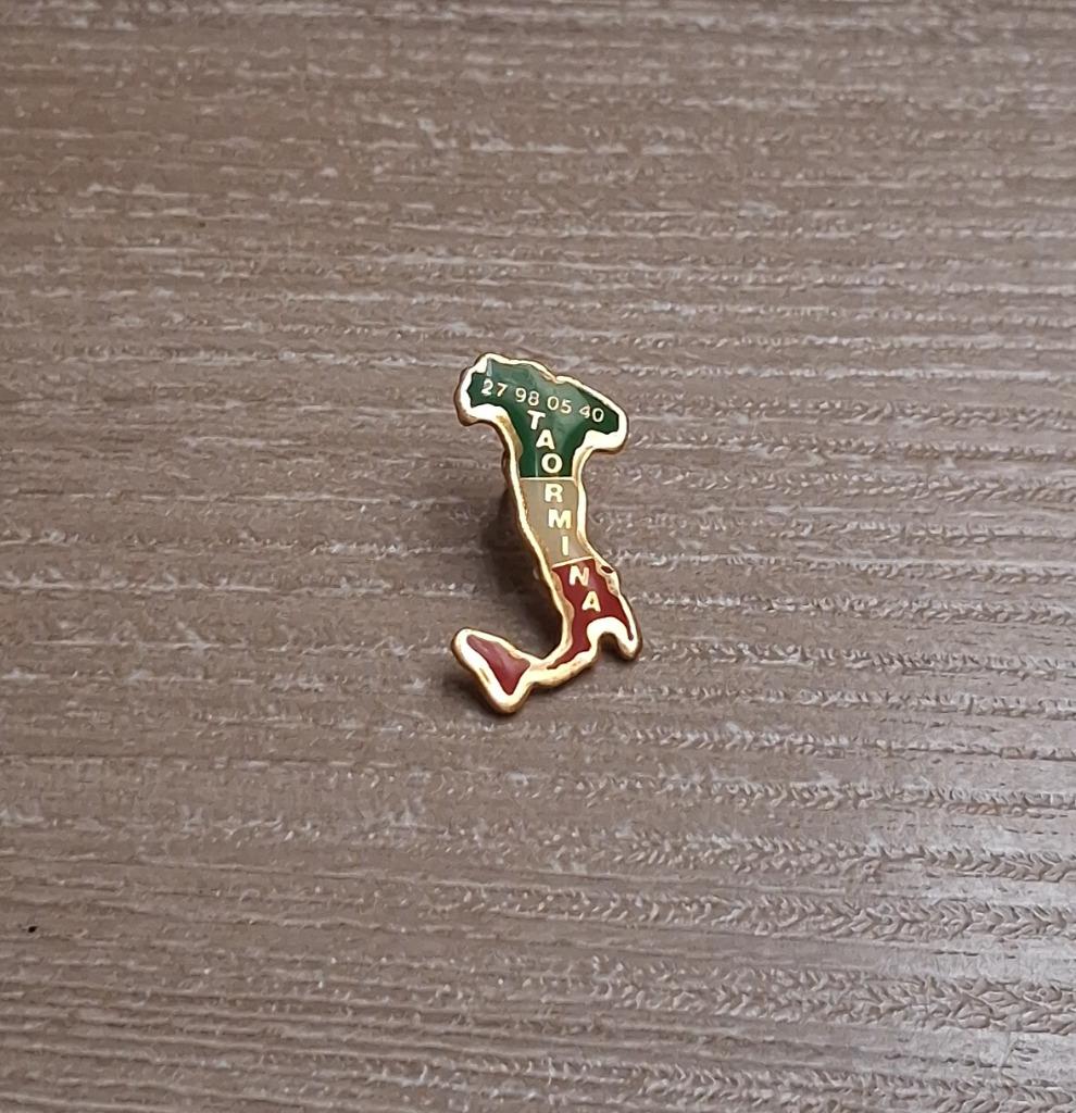 PIN - TAORMINA - SICILIË - ITALIË - ITALIA - ITALY, Verzenden, Gebruikt, Stad of Land, Speldje of Pin