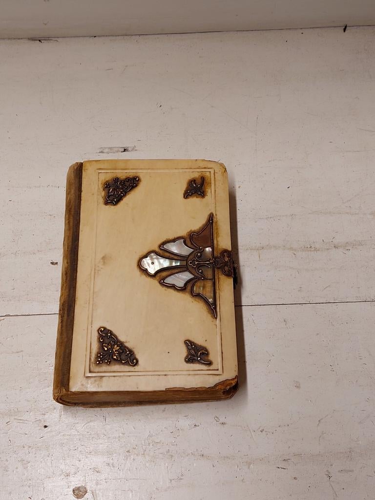 Missel, Enlèvement ou Envoi, Comme neuf