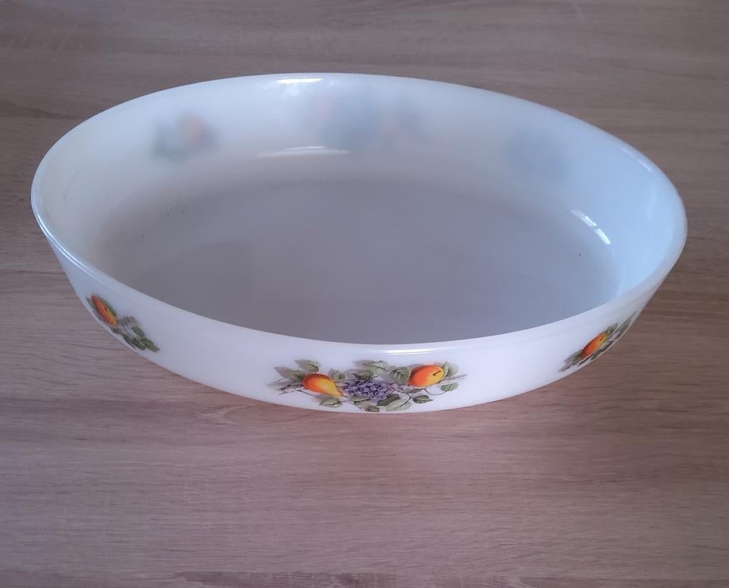 Plat oval arcopal . Longueur 32 cm Largeur 24,50 cm, Maison & Meubles, Enlèvement