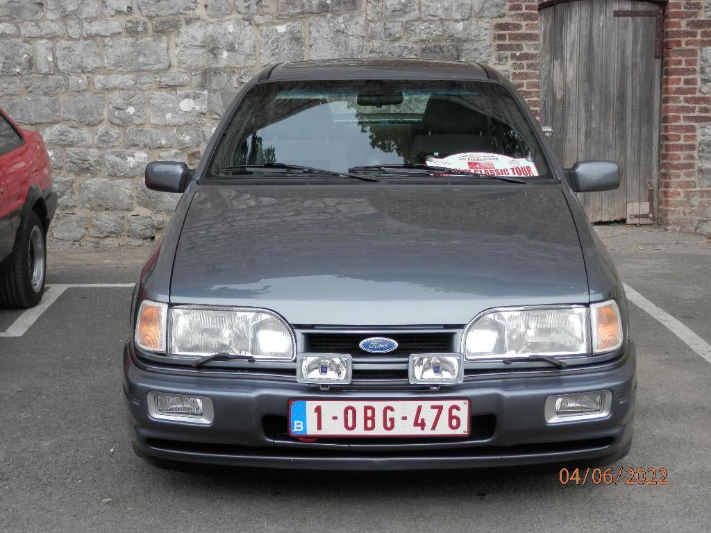 Superbe Ford Sierra Cosworth de 1988 (jamais accidentée), Autos, Ford, Argent ou Gris, 4 portes, Boîte manuelle, Particulier