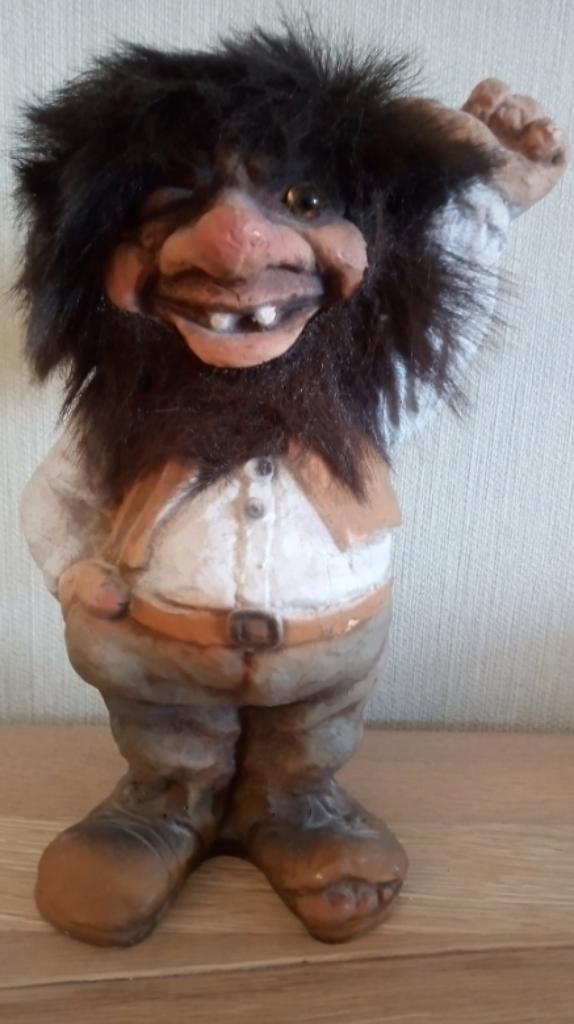 Nyform - Grand troll norvégien (1) - Matériaux naturels, Antiquités & Art, Antiquités | Porcelaine, Enlèvement ou Envoi