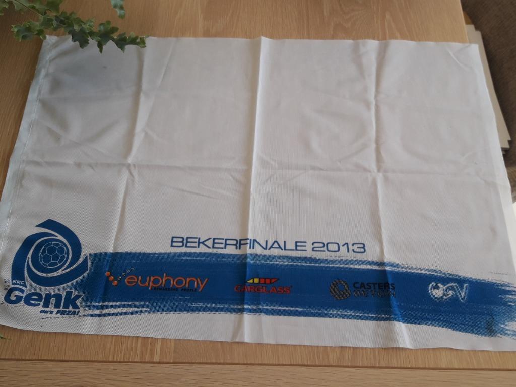 Drapeau : Finale de la KRC Genk Cup 2013, Enlèvement ou Envoi, Utilisé
