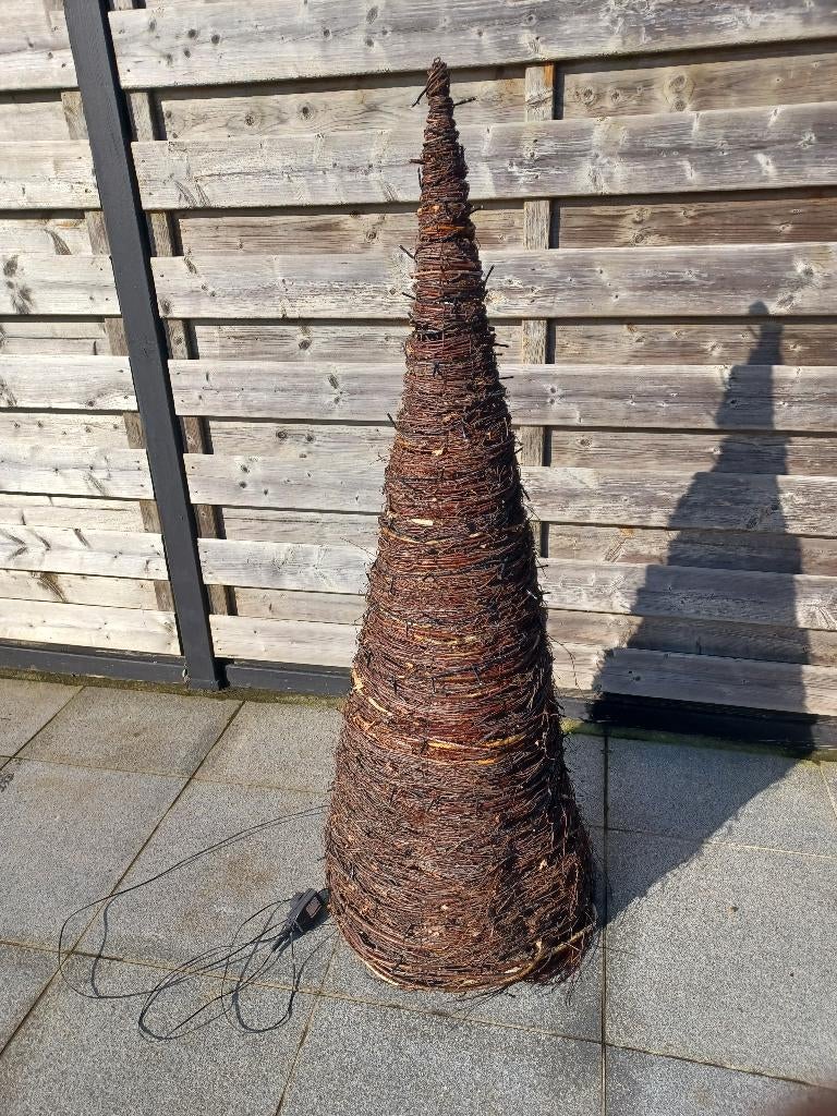 Gevlochten houten kegel kegel 150 cm h diam. 50 cm cm, Antiek en Kunst, Curiosa en Brocante, Ophalen