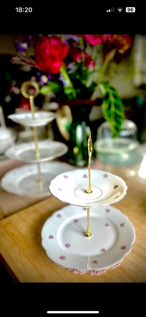 Presentoir à deux niveaux de Bavaria Elly, Enlèvement ou Envoi, Comme neuf