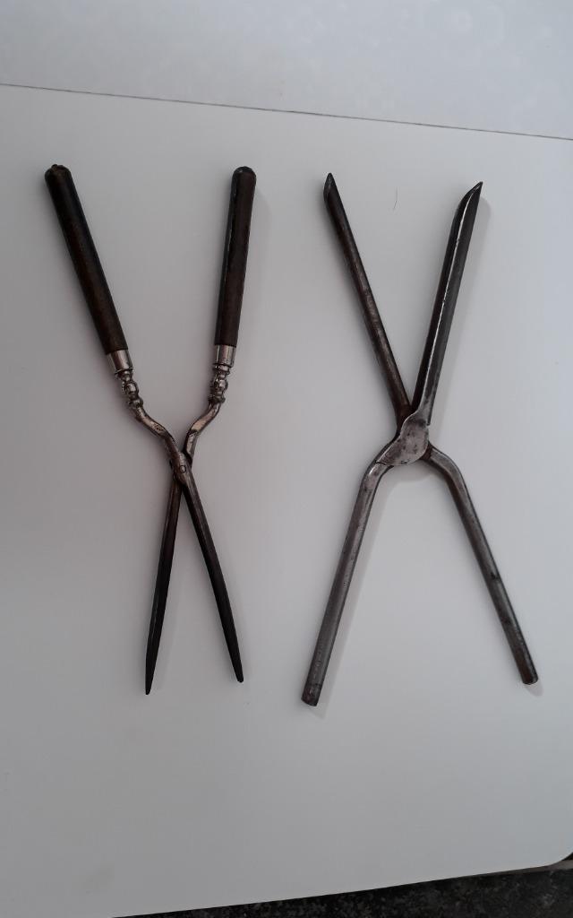 2 Fers à friser anciens, Enlèvement ou Envoi