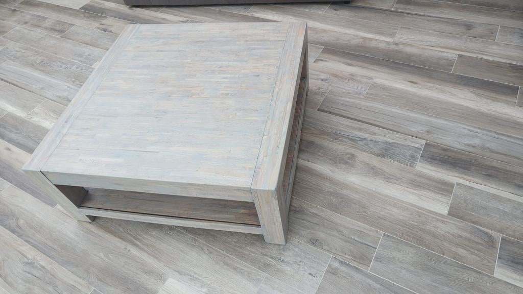 Volhouten salon tafel