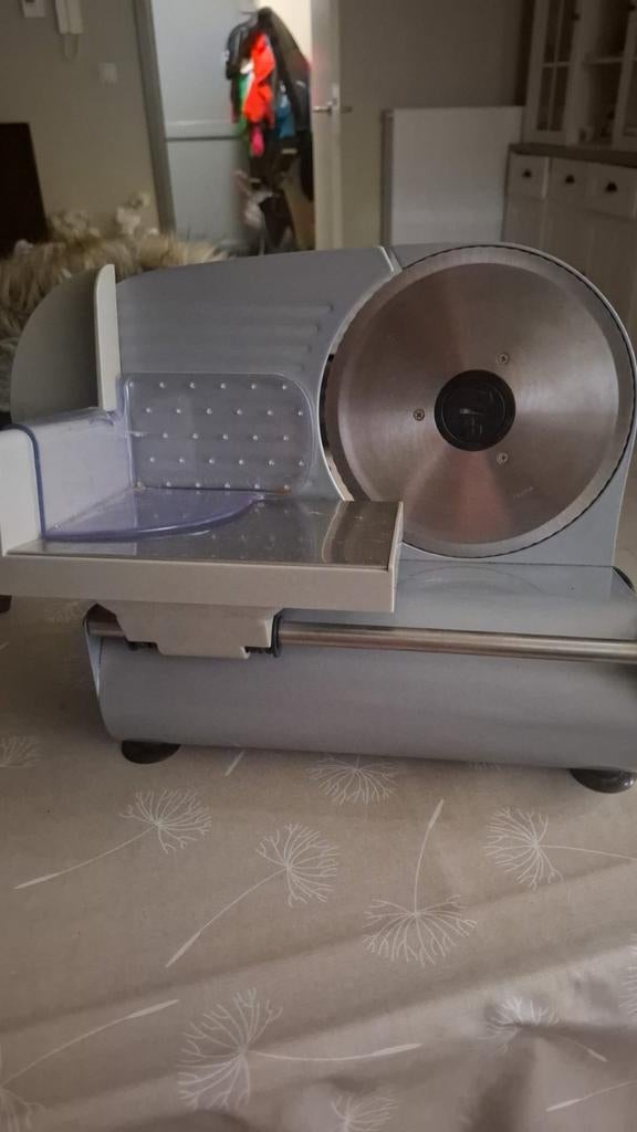 Vleessnijder, Ophalen