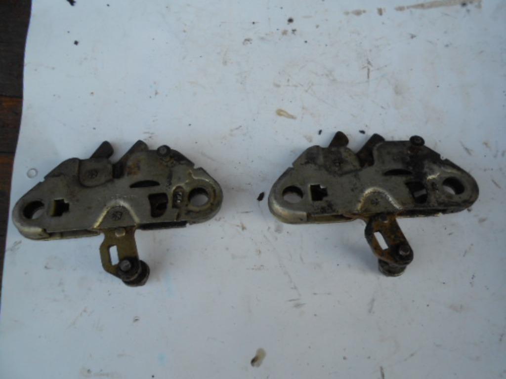 Motorkapsloten voor Alfa Romeo Montreal, Gebruikt, Voor, Ophalen of Verzenden, Alfa Romeo