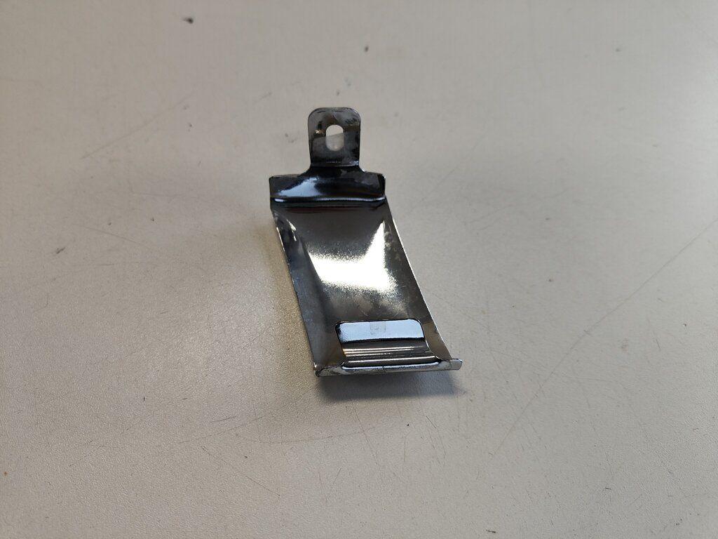 Voorbumper afdekkap chrome links nieuw BMW 3-serie E30 Type, Autos : Pièces & Accessoires, Carrosserie & Tôlerie, Pare-chocs, BMW