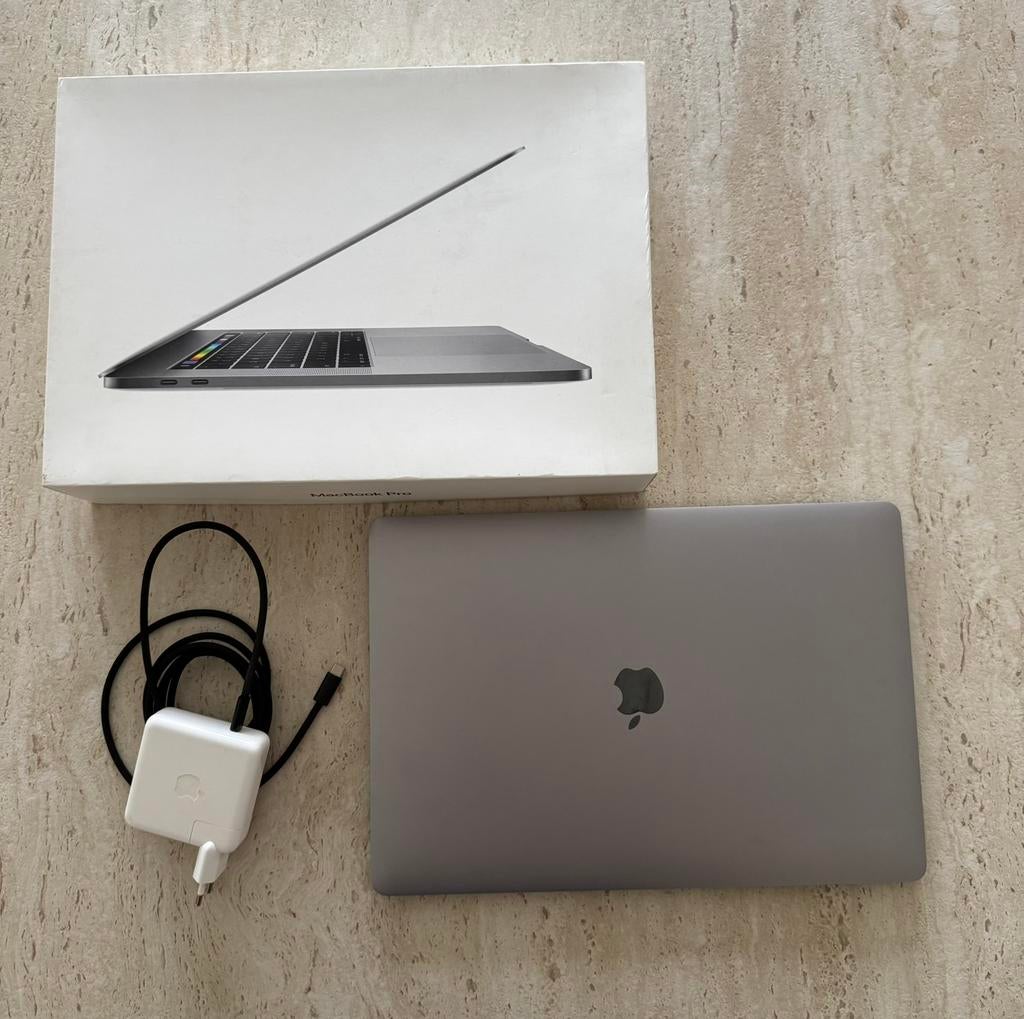 Macbook Pro 15 inch 2017 512GB Touch Bar, Computers en Software, Ophalen, 15 inch, 512 GB, Zo goed als nieuw