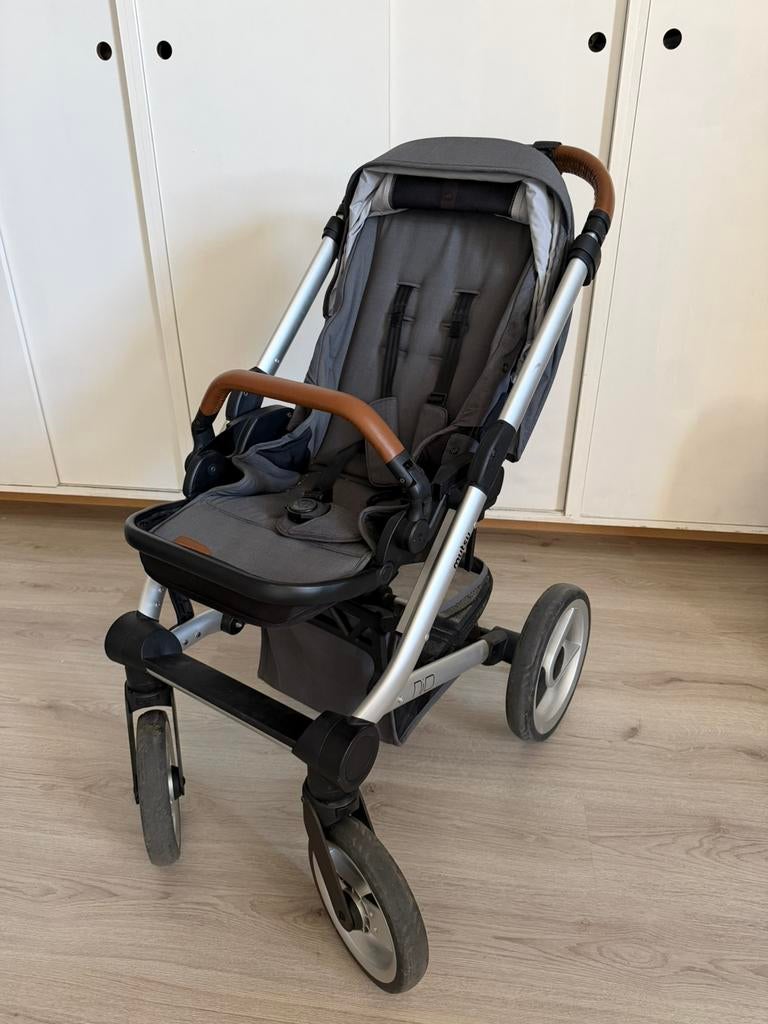 Poussette Musty Nio, Enfants & Bébés, Enlèvement, Comme neuf