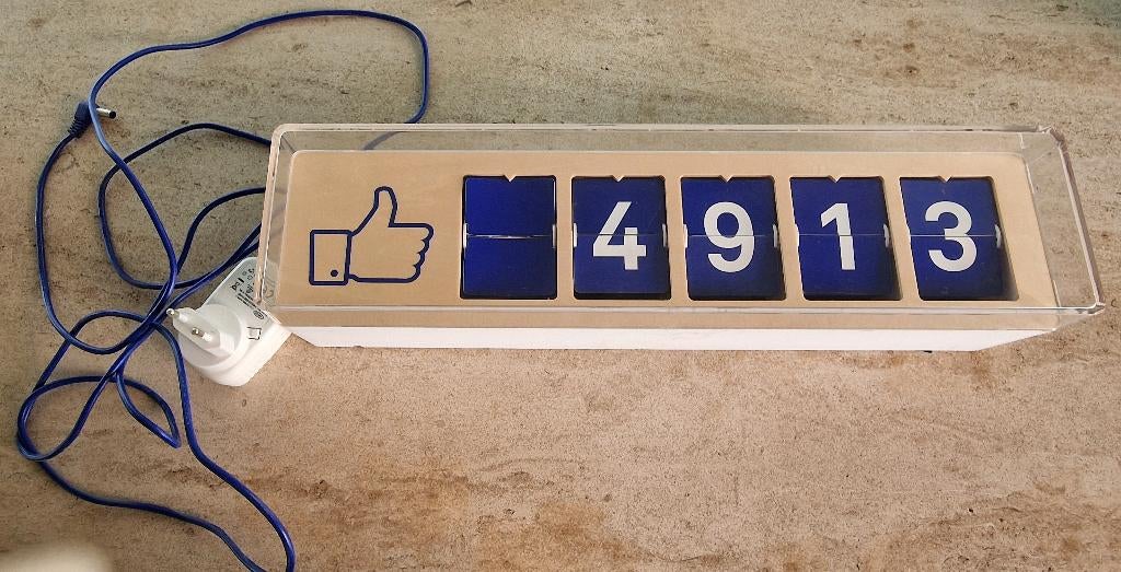 Smiirl Facebook counter, Articles professionnels, Aménagement de Bureau & Magasin | Ordinateurs & Informatique, Enlèvement