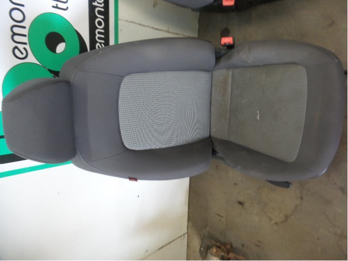 Siège droit d'un Seat Ibiza (Ibiza 08-), Autos : Pièces & Accessoires, -, 3 mois de garantie, Utilisé, -