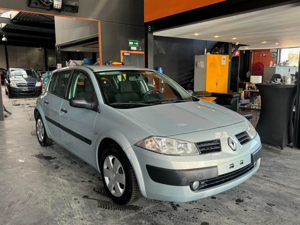 RENAULT MEGANE, Argent ou Gris, Achat, Boîte manuelle, Noir