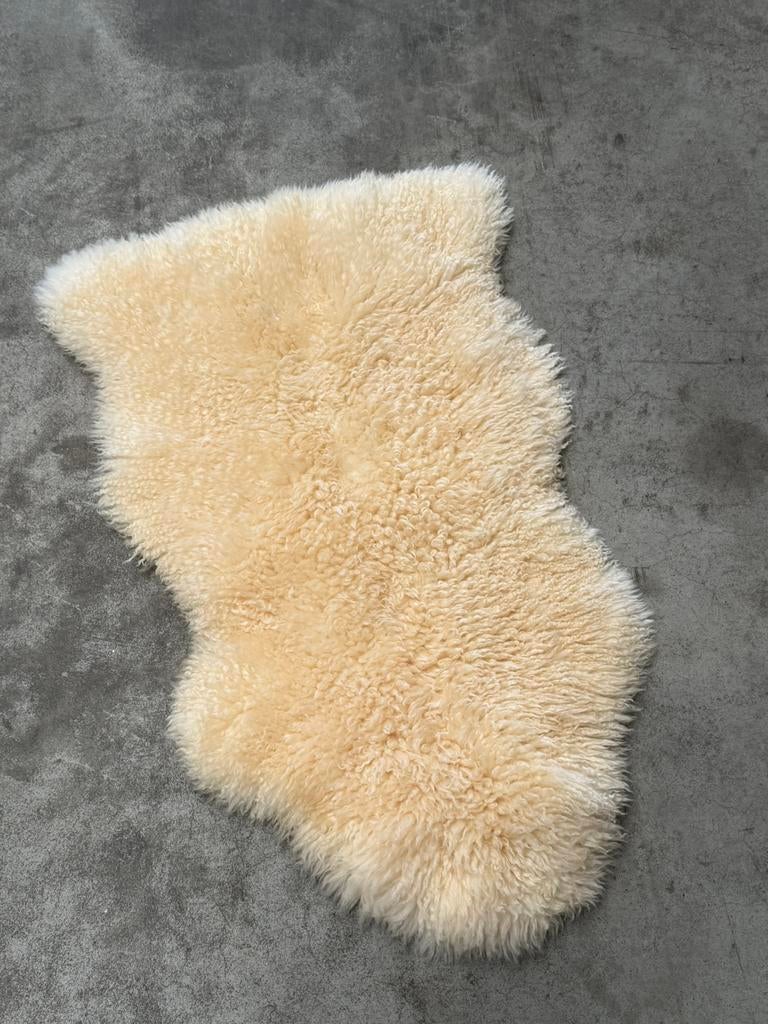 Schapenvel, Ophalen, Zo goed als nieuw