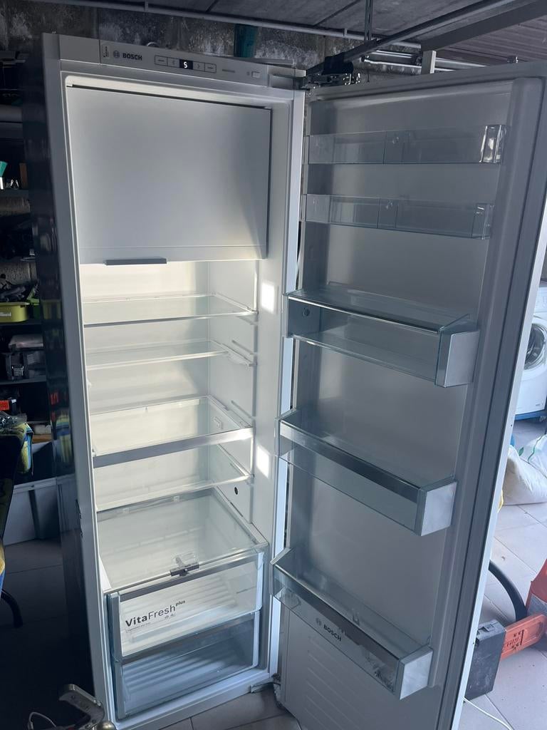 Frigo encastrable bosch, Electroménager, Congélateurs, Enlèvement, Comme neuf, Encastré