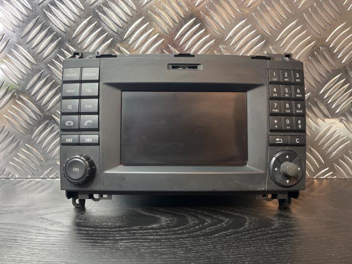 Radio d'un Mercedes Sprinter, -, 3 mois de garantie, Utilisé, -