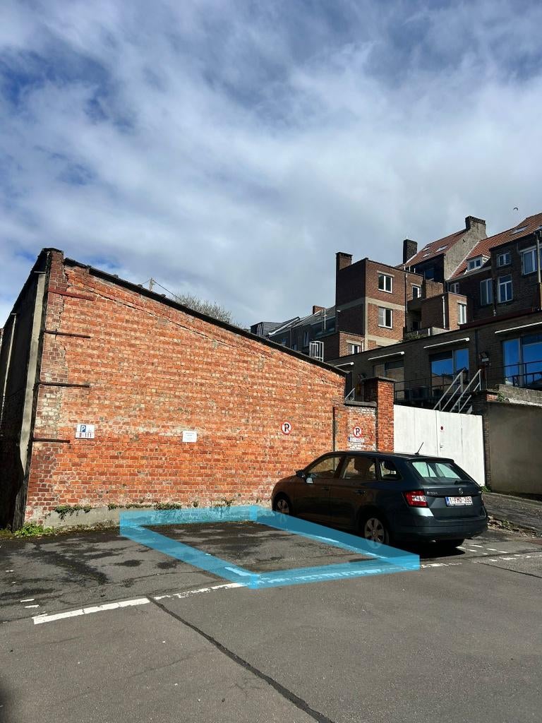 TE HUUR Parkeerplaats op afgesloten parking (centrum Gent), Immo, Garages en Parkeerplaatsen, Gent