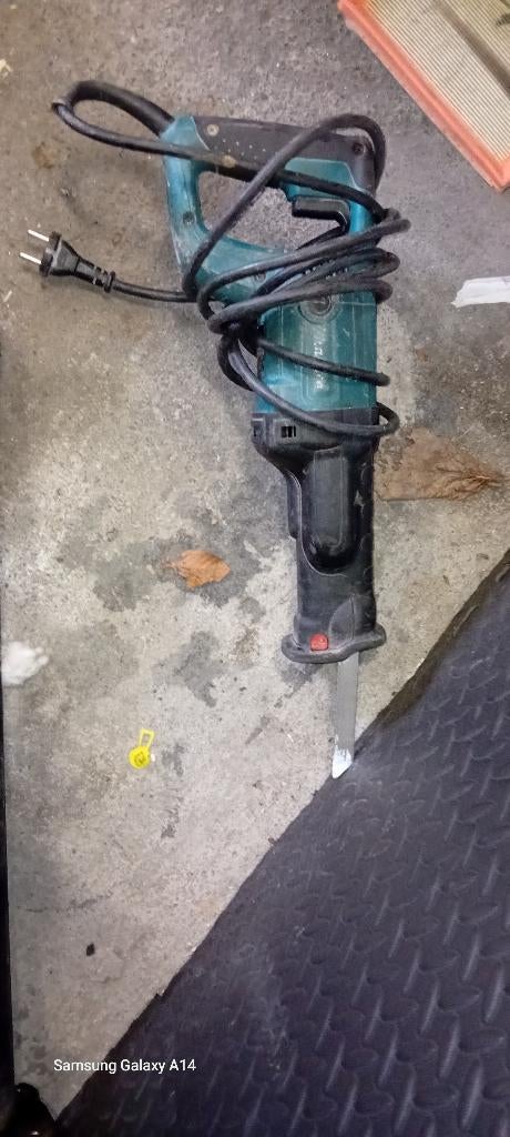 Makita, Bricolage & Construction, Outillage | Scies mécaniques, Enlèvement, Scie sabre