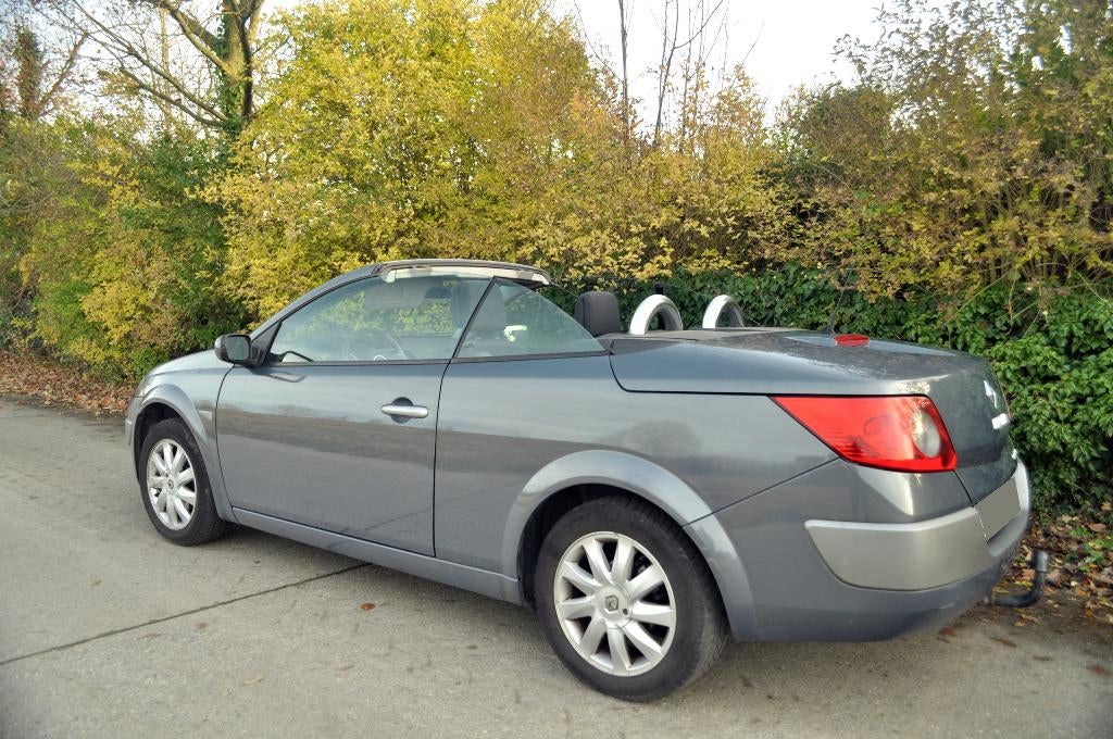 Renault Megane Cabrio diesel airco gekeurd carpass, Auto's, Voorwielaandrijving, 4 zetels, 4 cilinders, Cabriolet