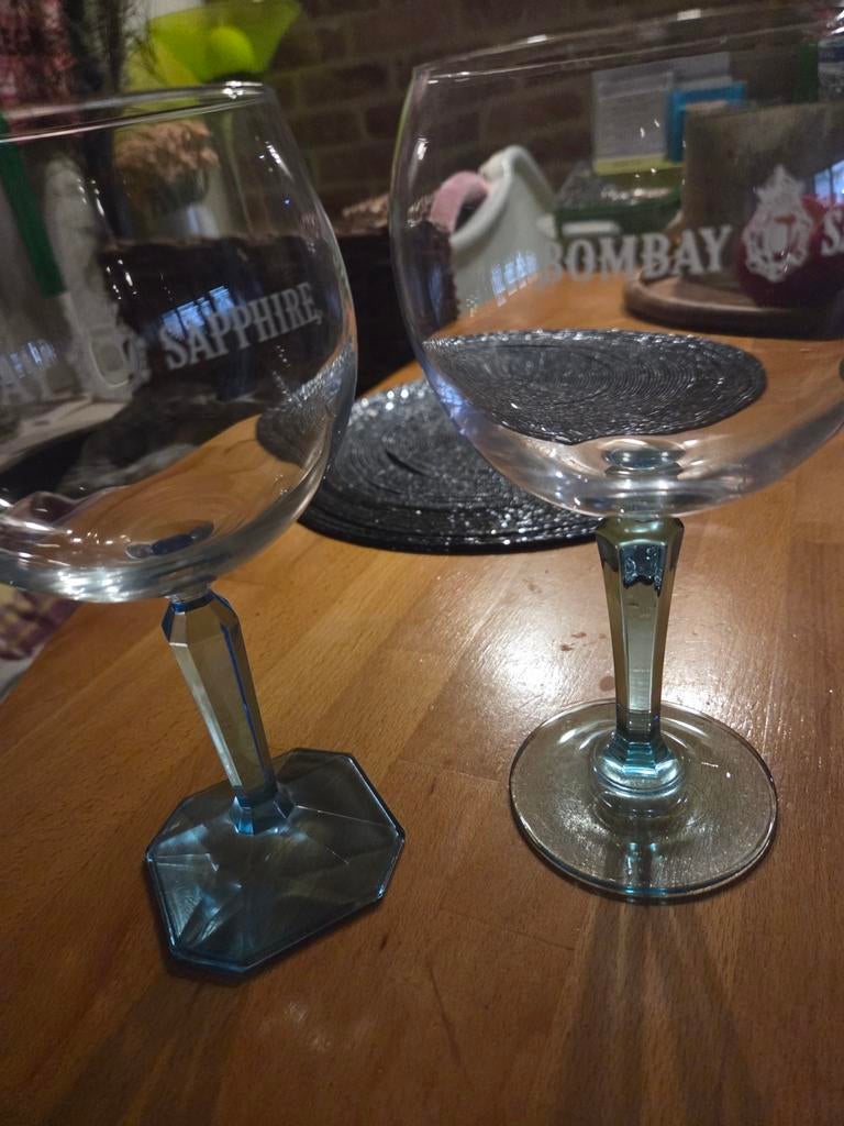 6 bombay glazen, Collections, Enlèvement